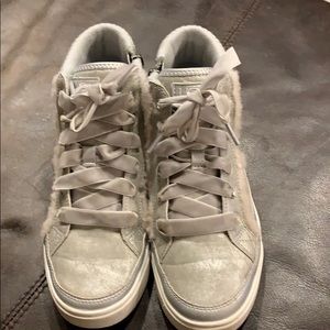 Girls silver colored Uggs